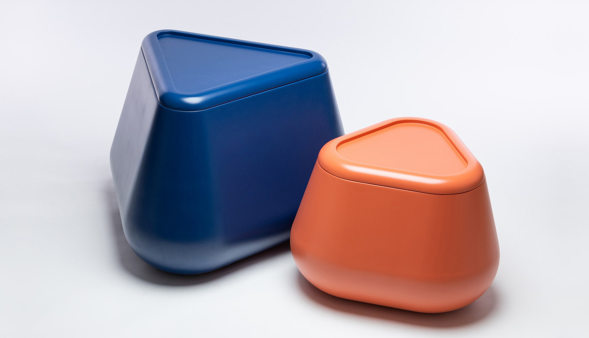 Bushka - tabouret-table  
